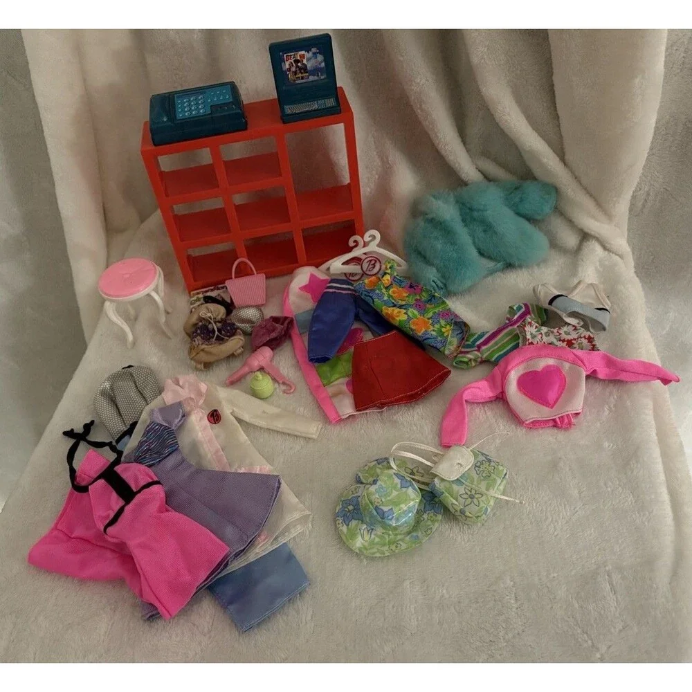 Vintage Barbie Clothing & Accessories